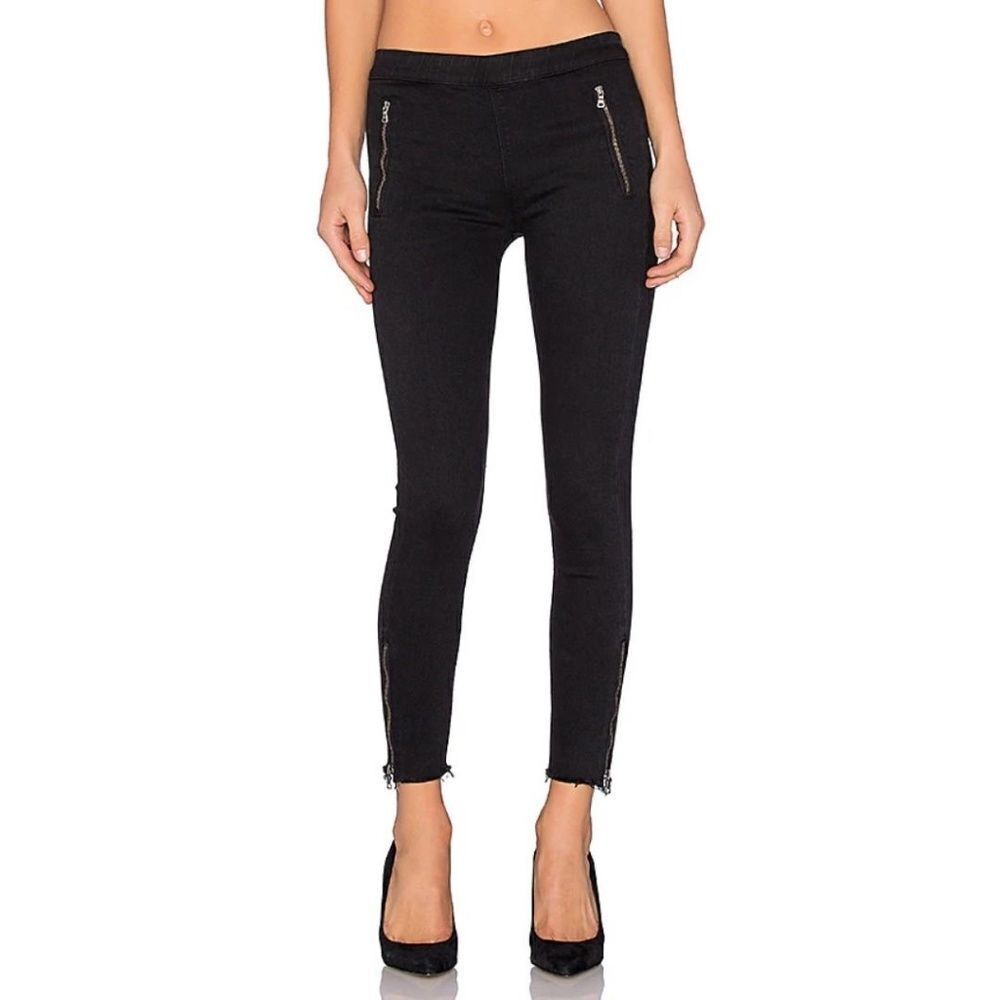 💜 Black Skinny Jeans 💜